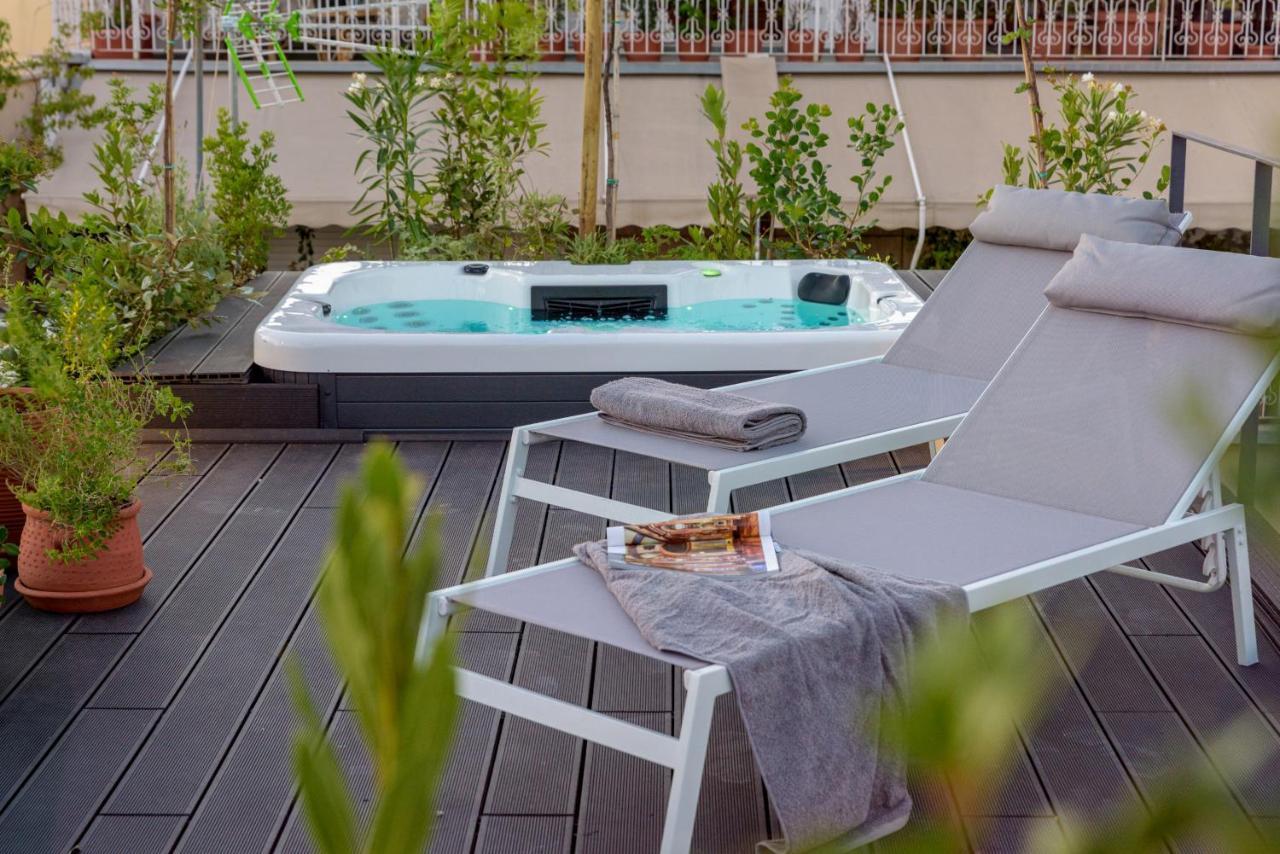 Your 4 Bdrm Dream House Acropolis View & Jacuzzi Atény Exteriér fotografie